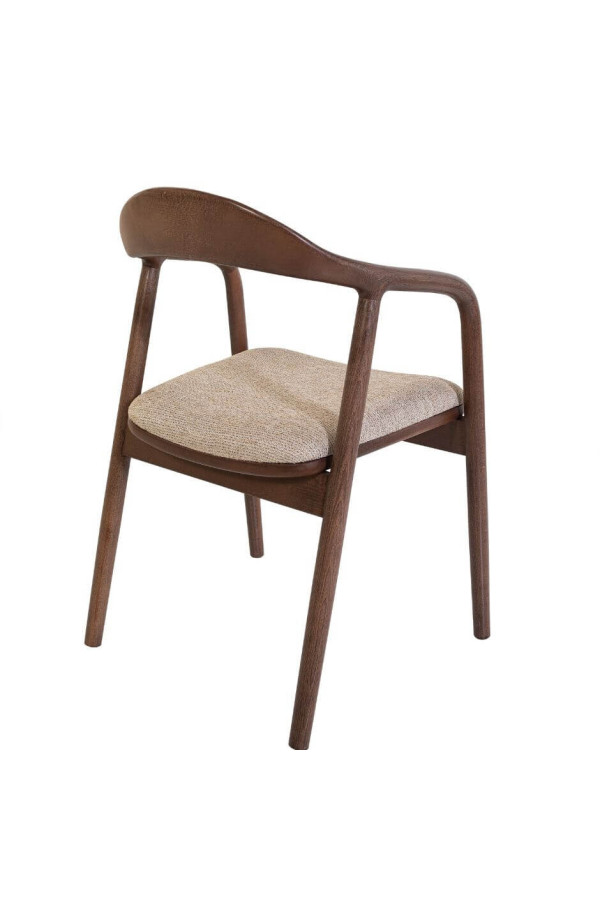 Chaise OSCAR avec accoudoirs massifs et assise rembourrée.